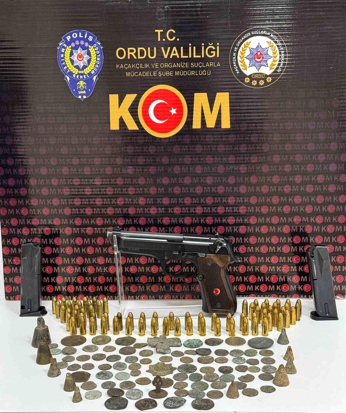 Ordu\'da Tarihi Eser ve Silah Ele Geçirildi