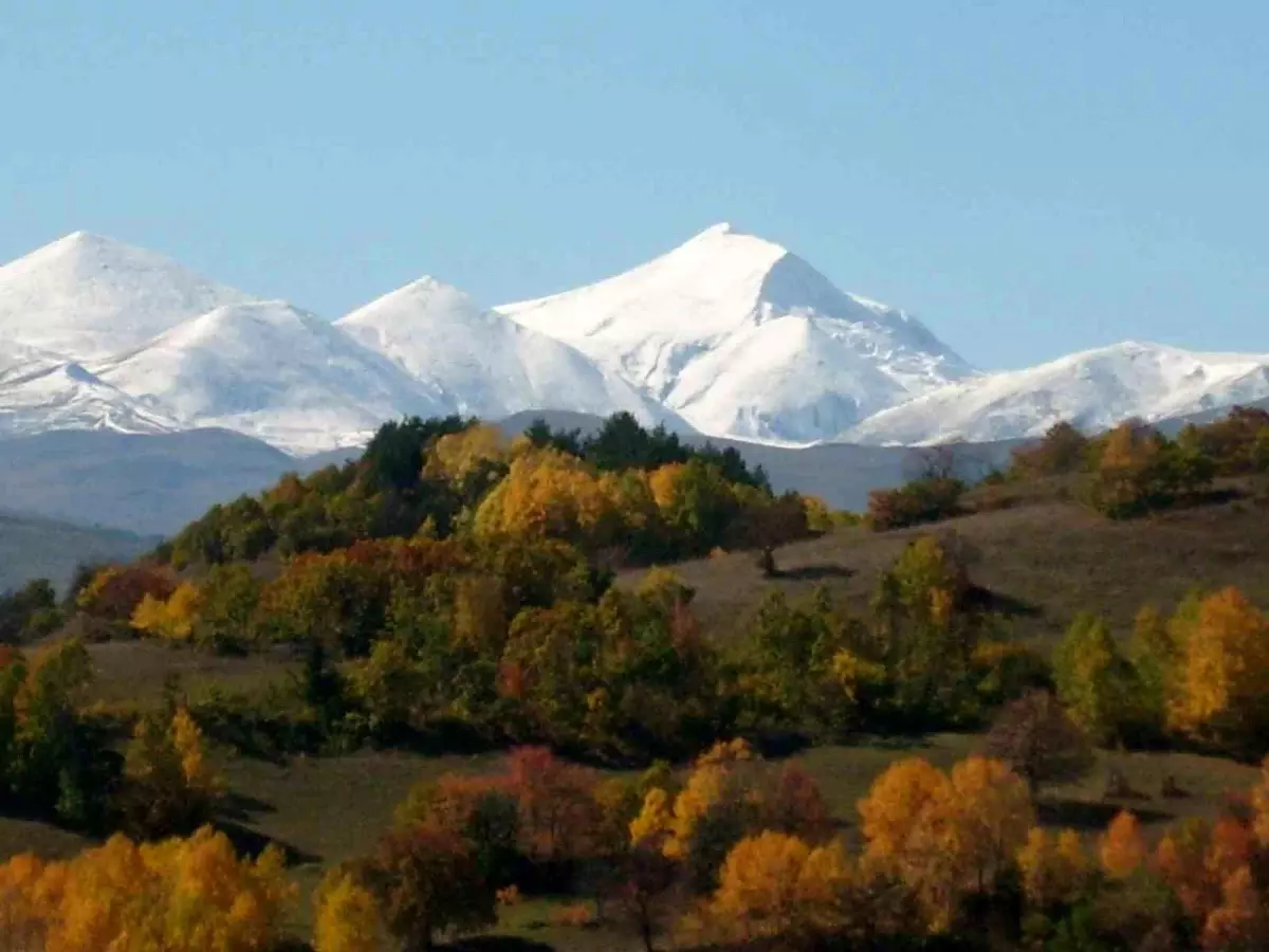 Posof\'un Mevsimsel Güzellikleri