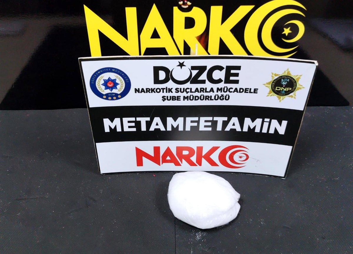 Düzce\'de Uyuşturucu Operasyonu: 2 Tutuklama