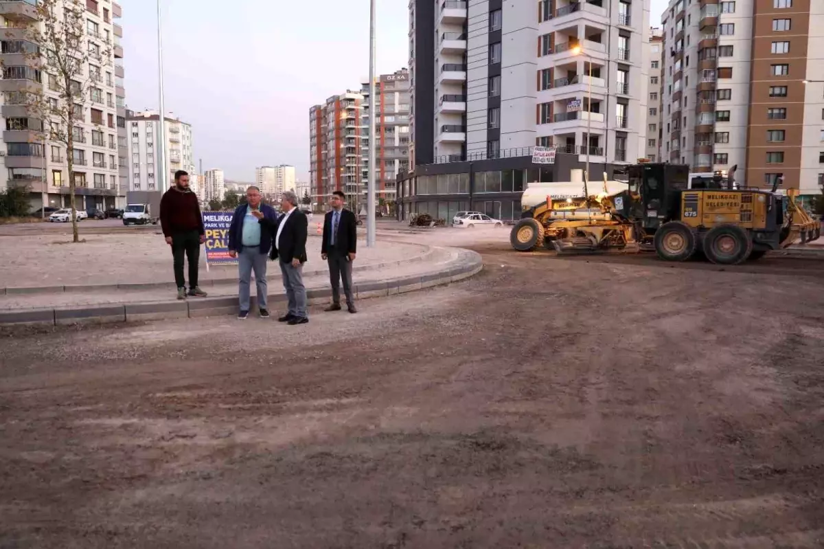 Melikgazi\'de Trafik Akışını Rahatlatacak Kavşak Projesi Devam Ediyor