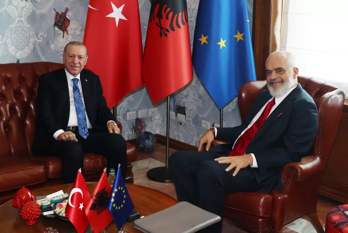 Cumhurbaşkanı Erdoğan, Arnavutluk Başbakanı Rama ile bir araya geldi