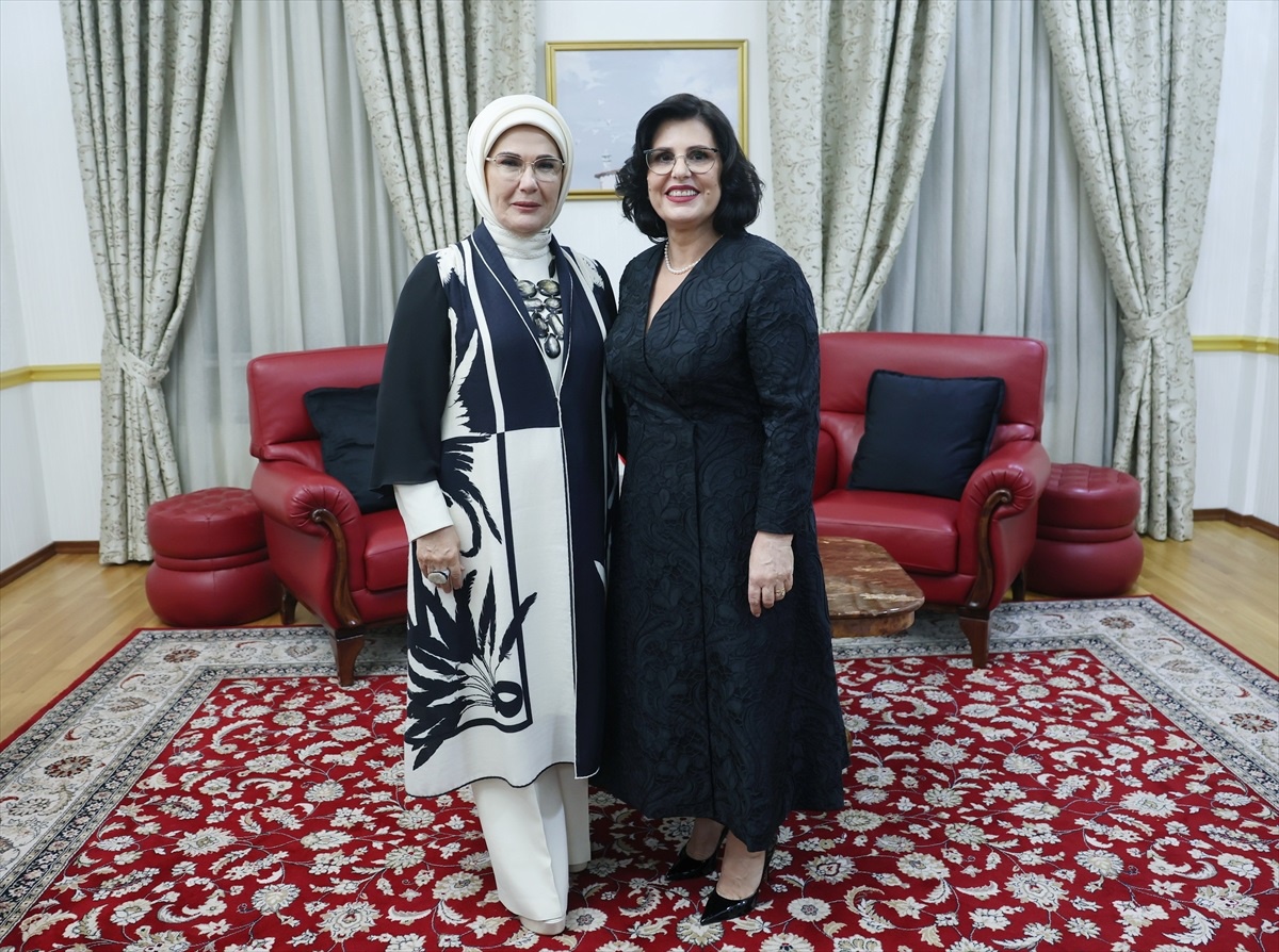 Emine Erdoğan, Arnavutluk Cumhurbaşkanı Bayram Begay\'ın eşi Armanda Begay ile görüştü