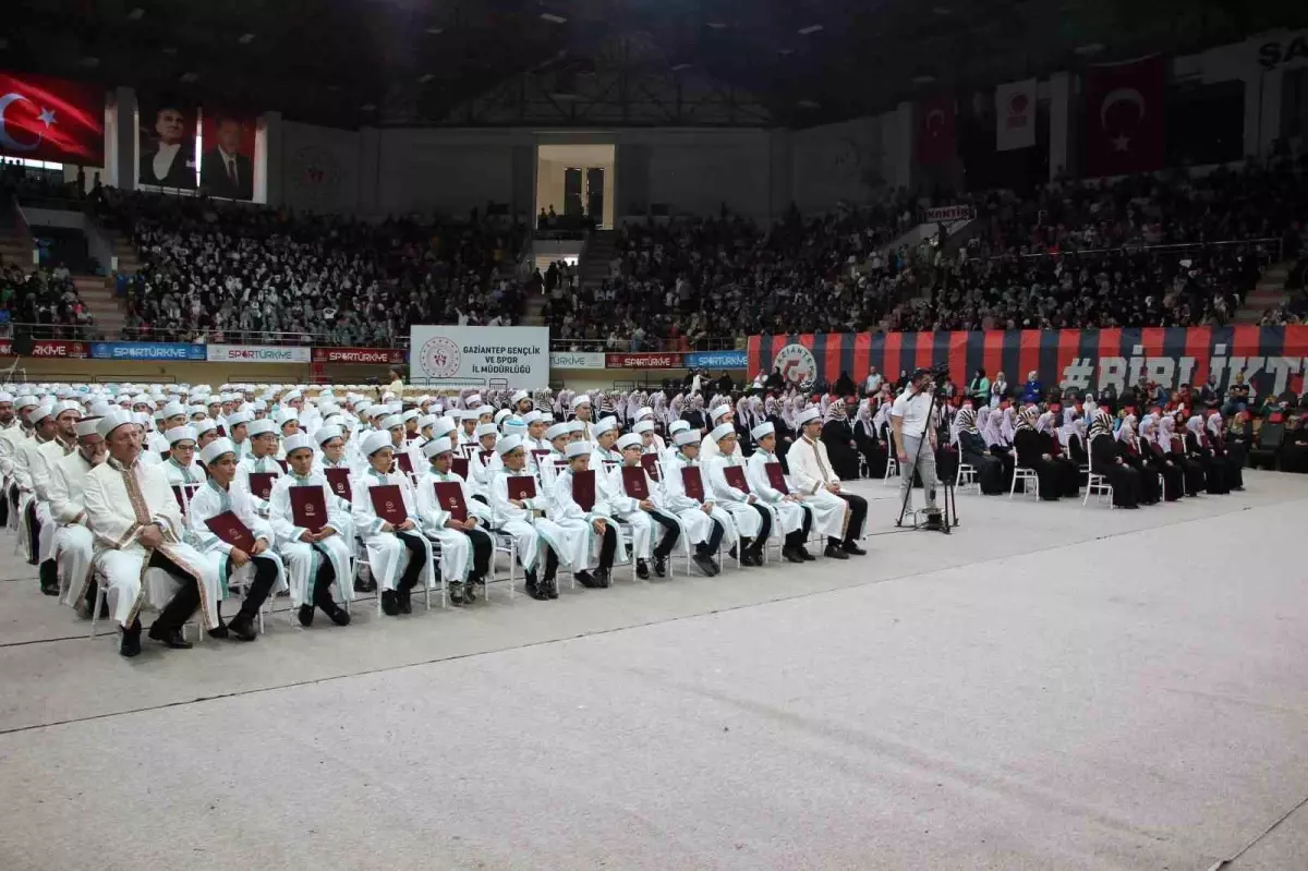 Gaziantep\'te 227 Hafız İçin İcazet Töreni Düzenlendi