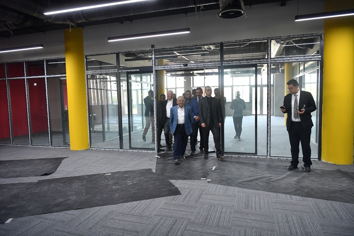 Kayseri\'de Millet Bahçesi İl Halk Kütüphanesinde sona gelindi