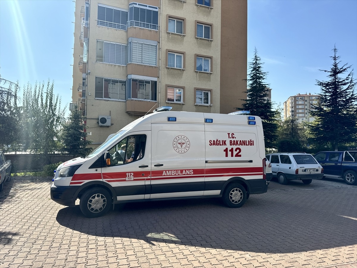 Hükümlü Balkonundan Atlarken Yaralandı