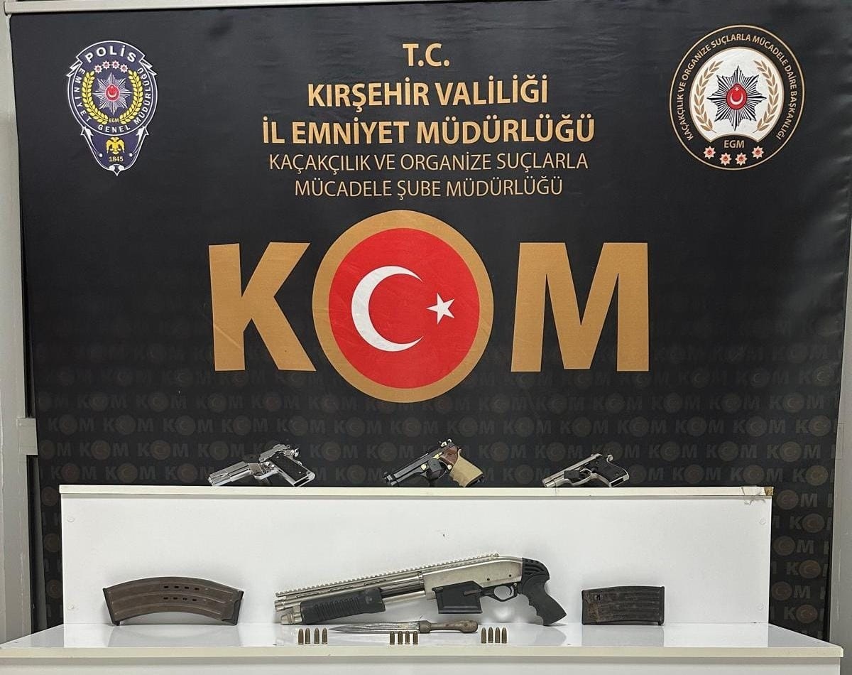 Kırşehir\'de Kaçak Silah Operasyonu