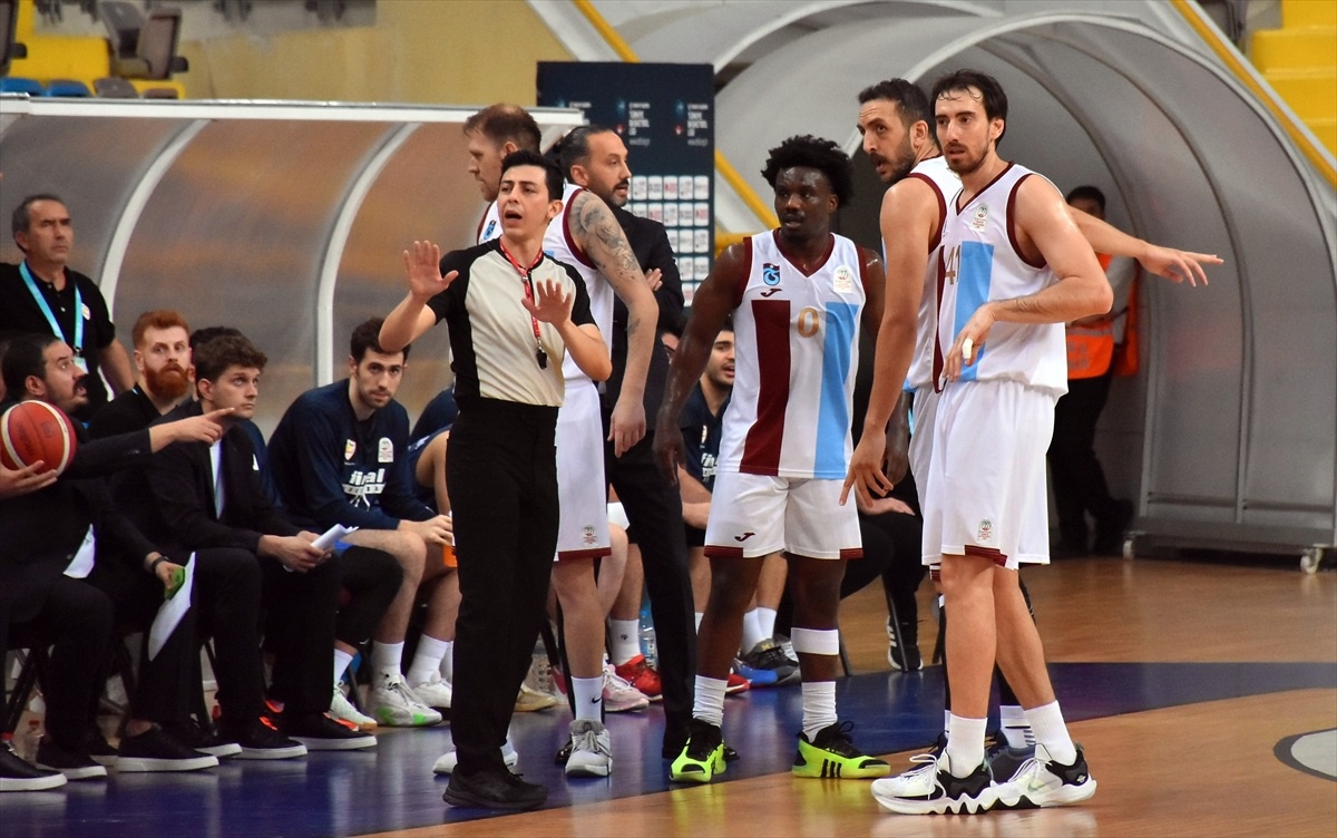 Trabzonspor, Finalspor\'u 70-66 Yendi