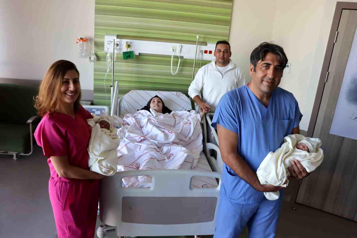 4 Yıl Sonra İkiz Bebek Sevinci