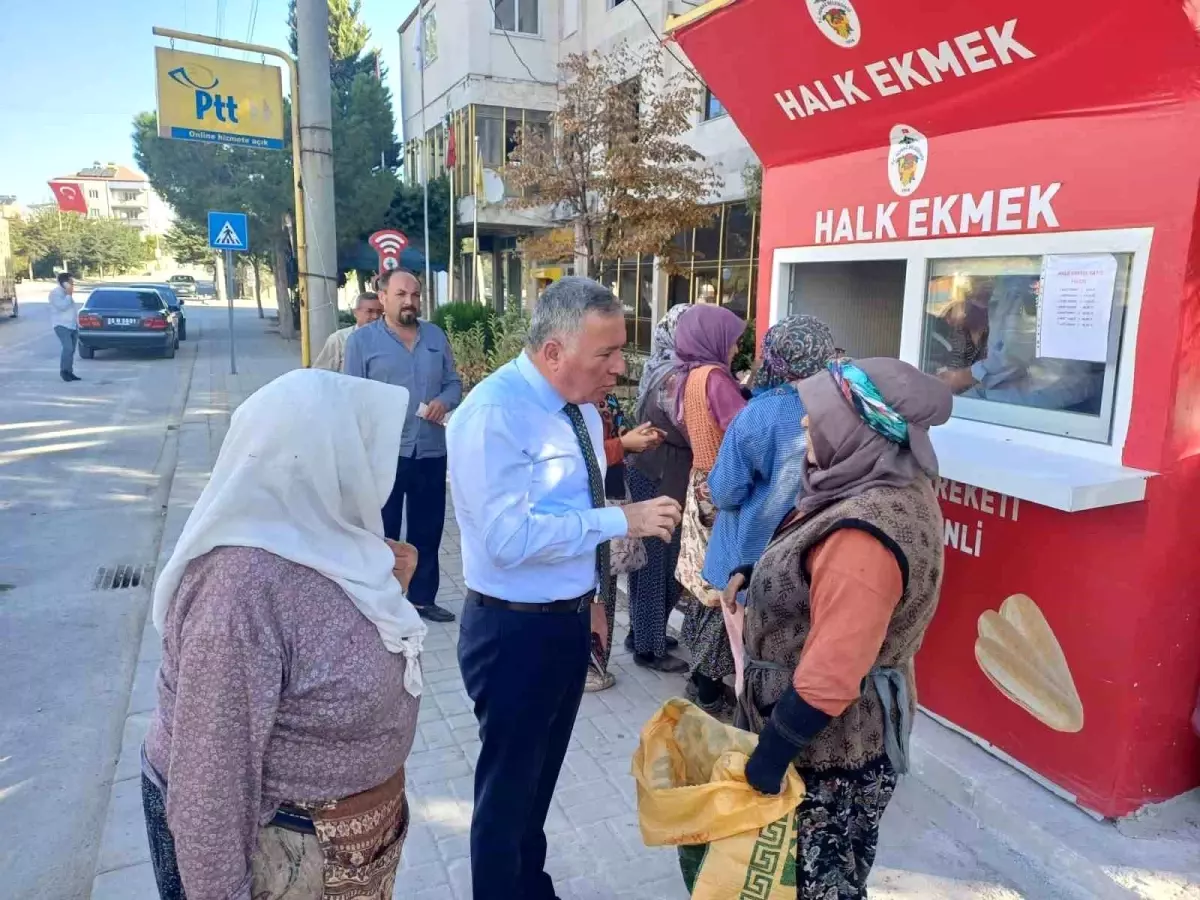 Honaz’da Halk Ekmek Büfeleri Hizmete Açıldı