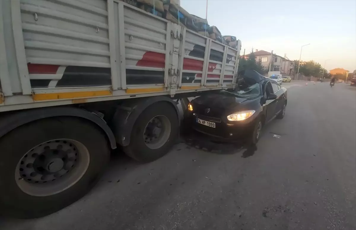 Alaca\'da Trafik Kazası: 4 Yaralı