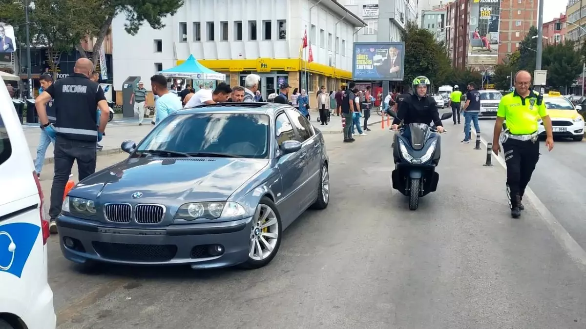 Çorum\'da Şok Uygulama: 14 Gözaltı ve Çok Sayıda Silah Ele Geçirildi