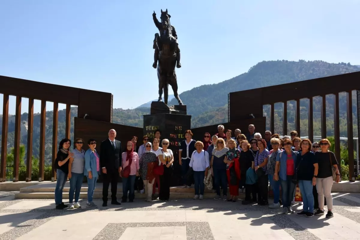 Emekli Öğretmenlerden Babadağ Ziyareti