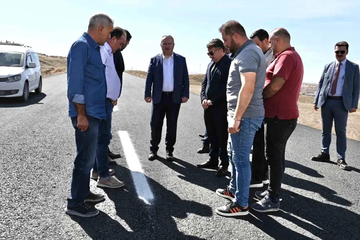 Çardak Yolu Sıcak Asfaltla Yenilendi