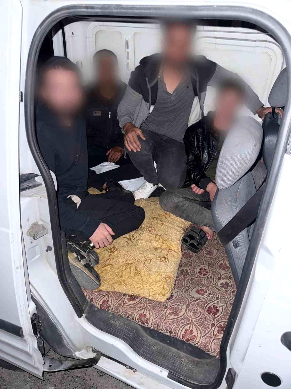 Konya\'da Göçmen Kaçakçılığı Operasyonu