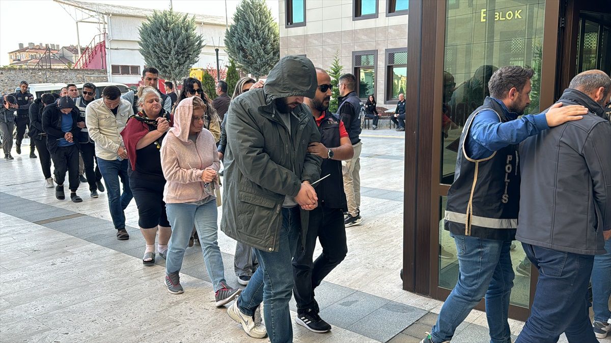 19 İlde Dolandırıcılık Operasyonu: 76 Gözaltı