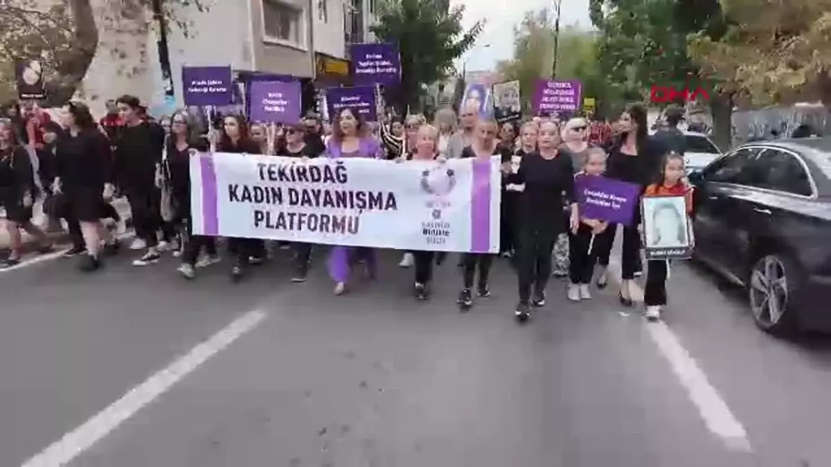 Tekirdağ\'da Kadınlar Şiddeti Protesto Etti