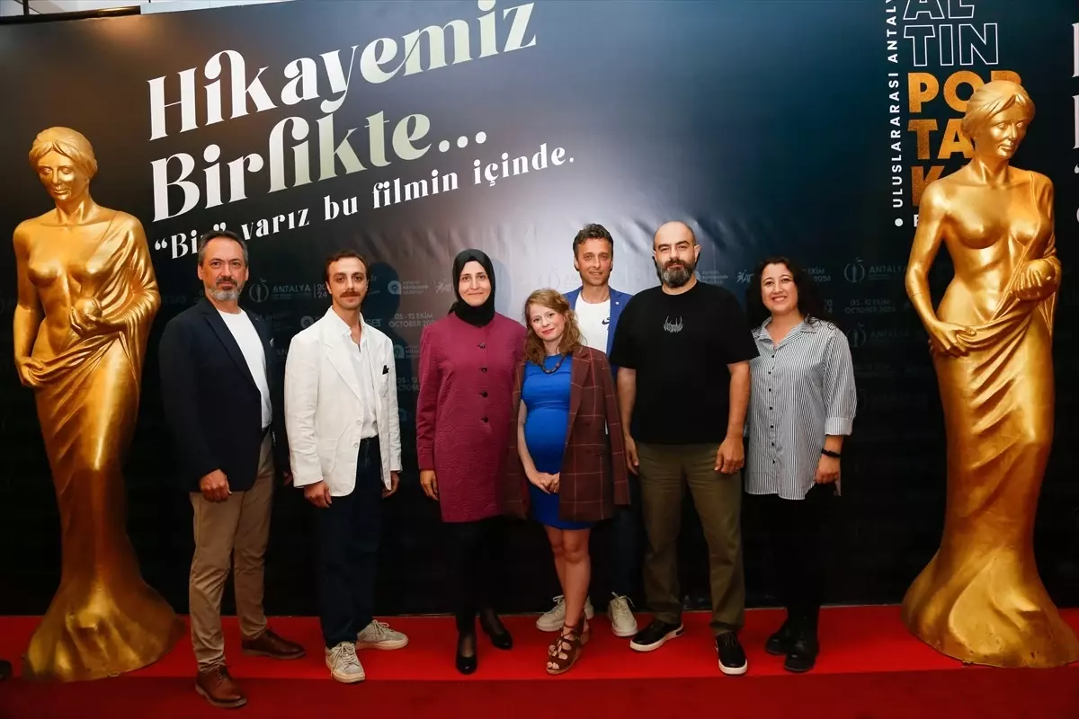 Gülizar Filminin Antalya Prömiyeri