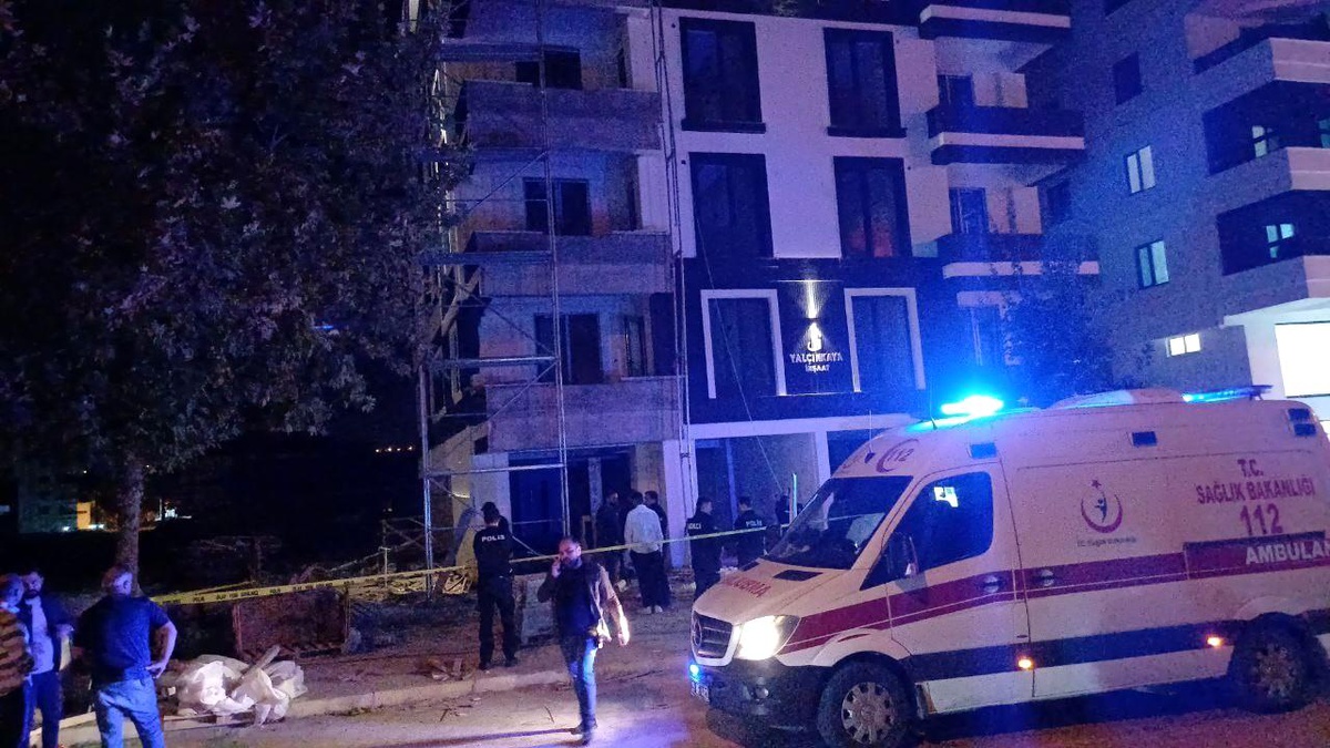 Çorum\'da Genç Kadın 5. Kattan Atladı