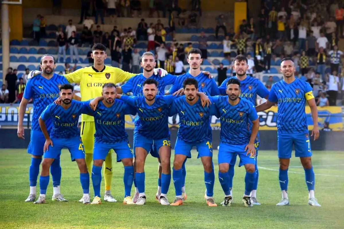 Bucaspor 1928, Karacabey Belediye Spor\'u Ağırlıyor