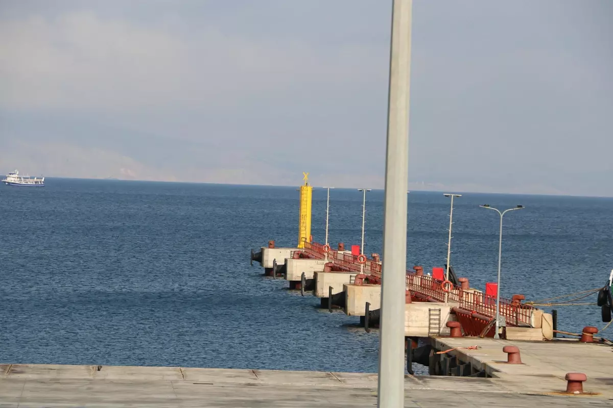 Çeşme-Sakız Seferlerine Ara Verildi