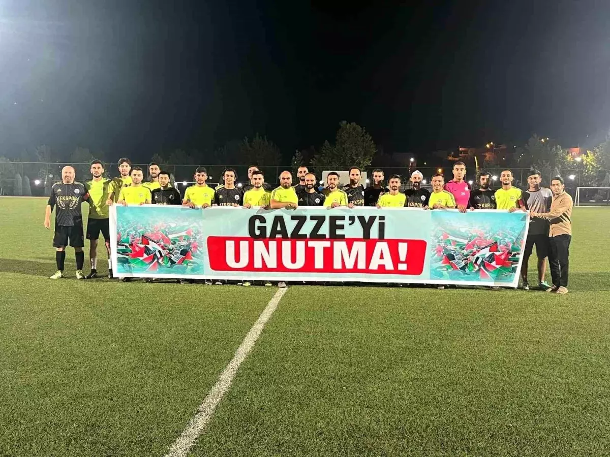 Futbol Turnuvasında Gazze\'ye Destek