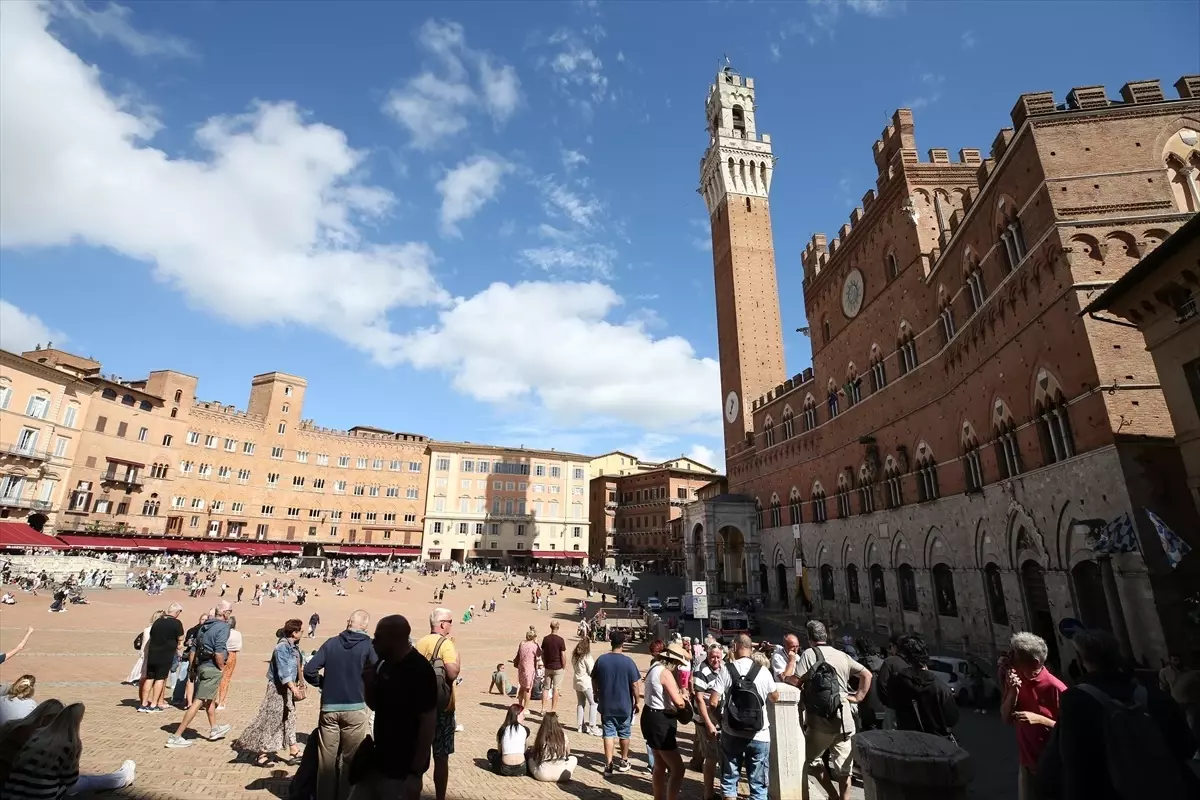 Siena: Tarihin Kalbinde Bir Şehir