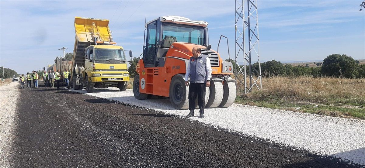 Kırklareli\'nde Köy Yolları Asfaltlanıyor