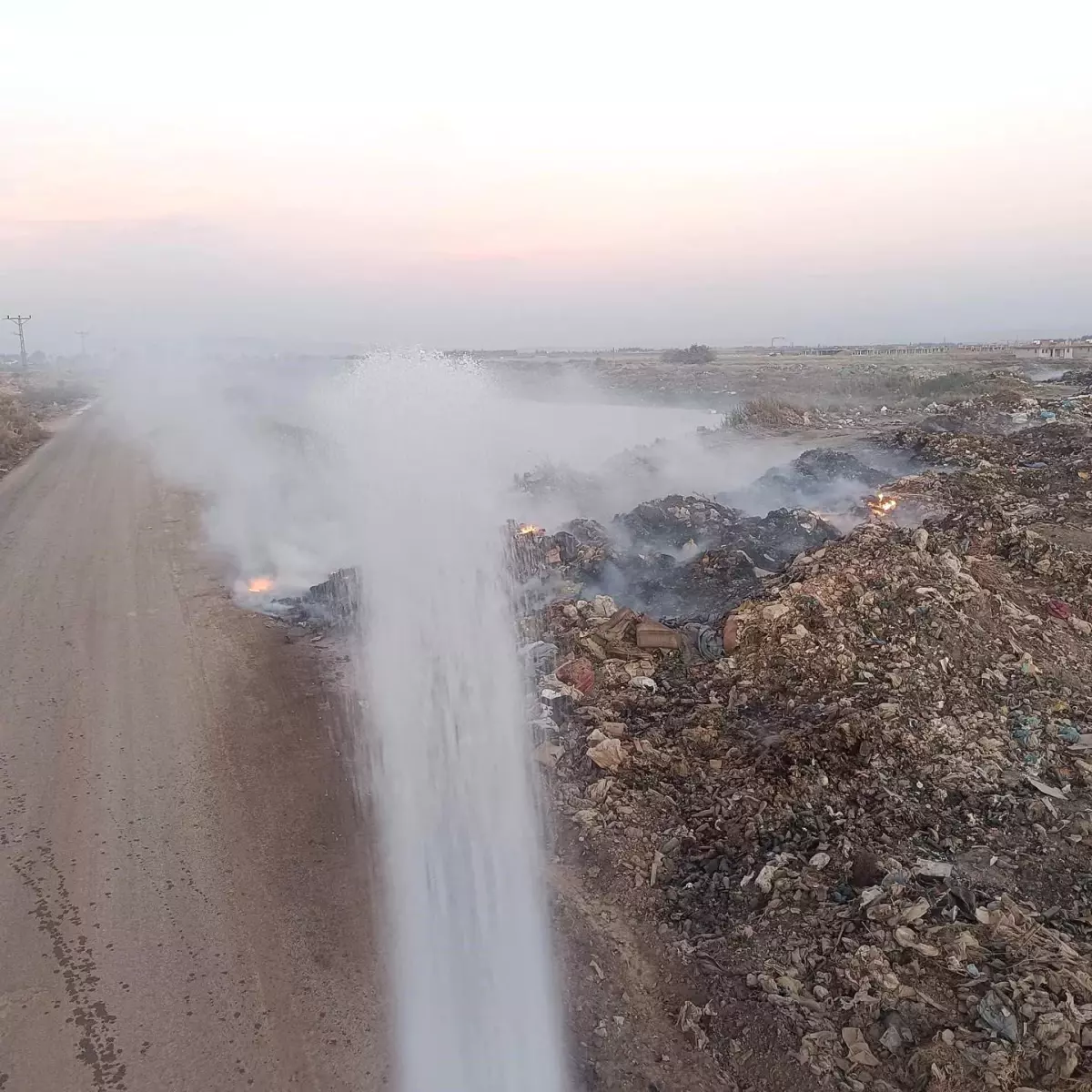 Hatay\'da Çöplük Yangını Kontrol Altına Alındı