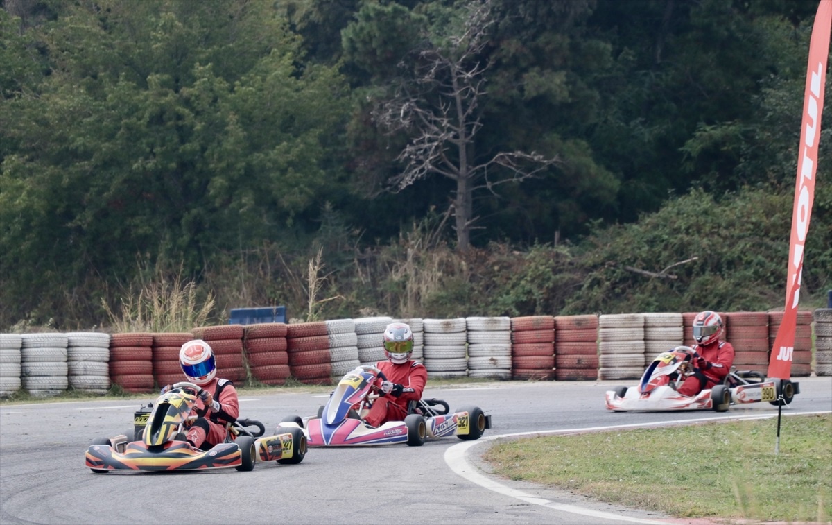 Türkiye Karting Şampiyonası Kocaeli\'de Başladı