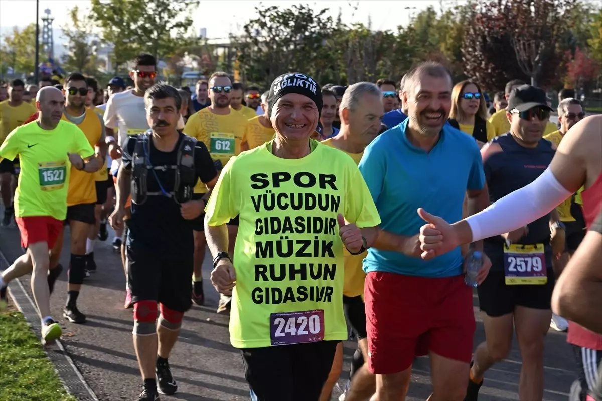 Runkara Yarı Maratonu\'nda zaferler