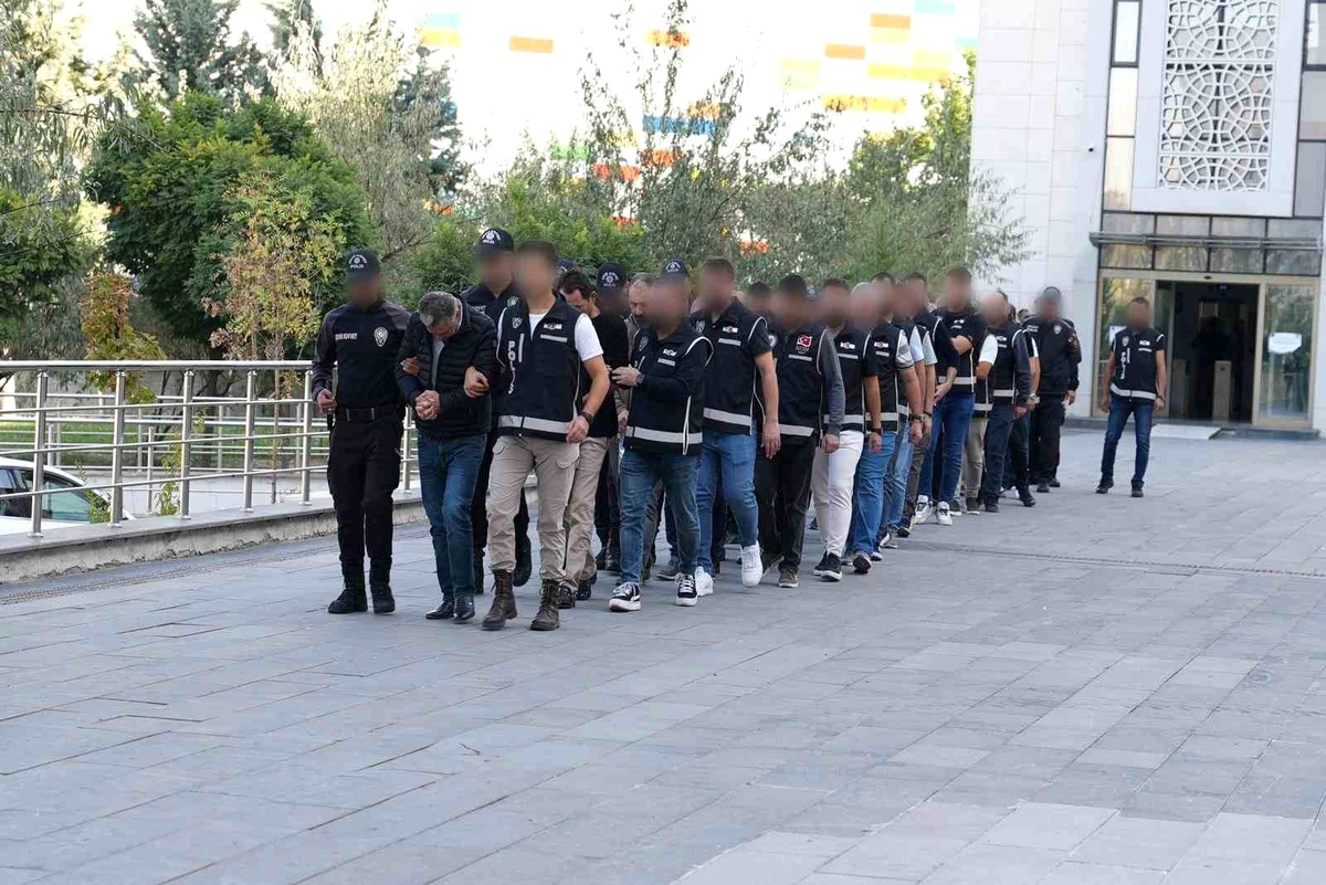 Beypazarı\'nda Tefecilik Çetesi Çökertildi
