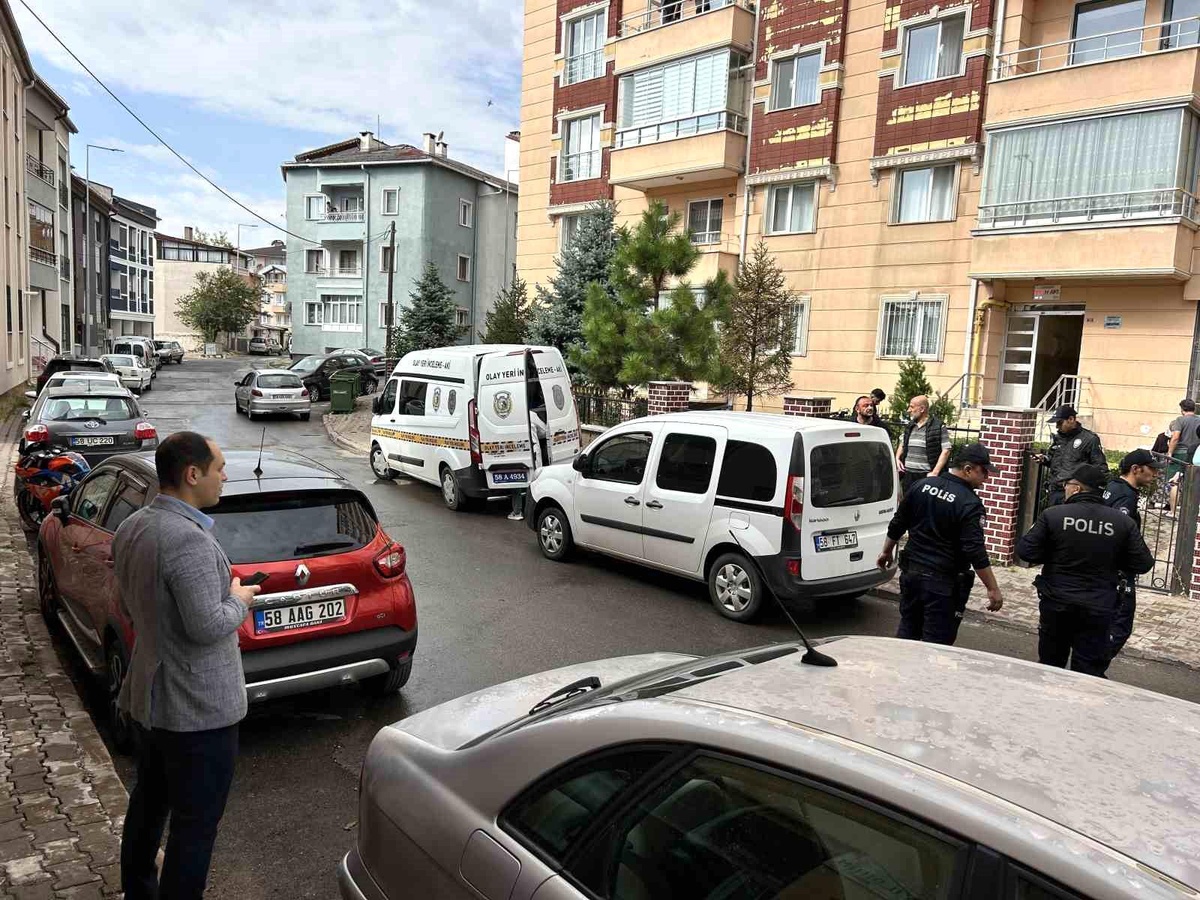 Sivas\'ta Kedi Yüzünden Silahlı Saldırı