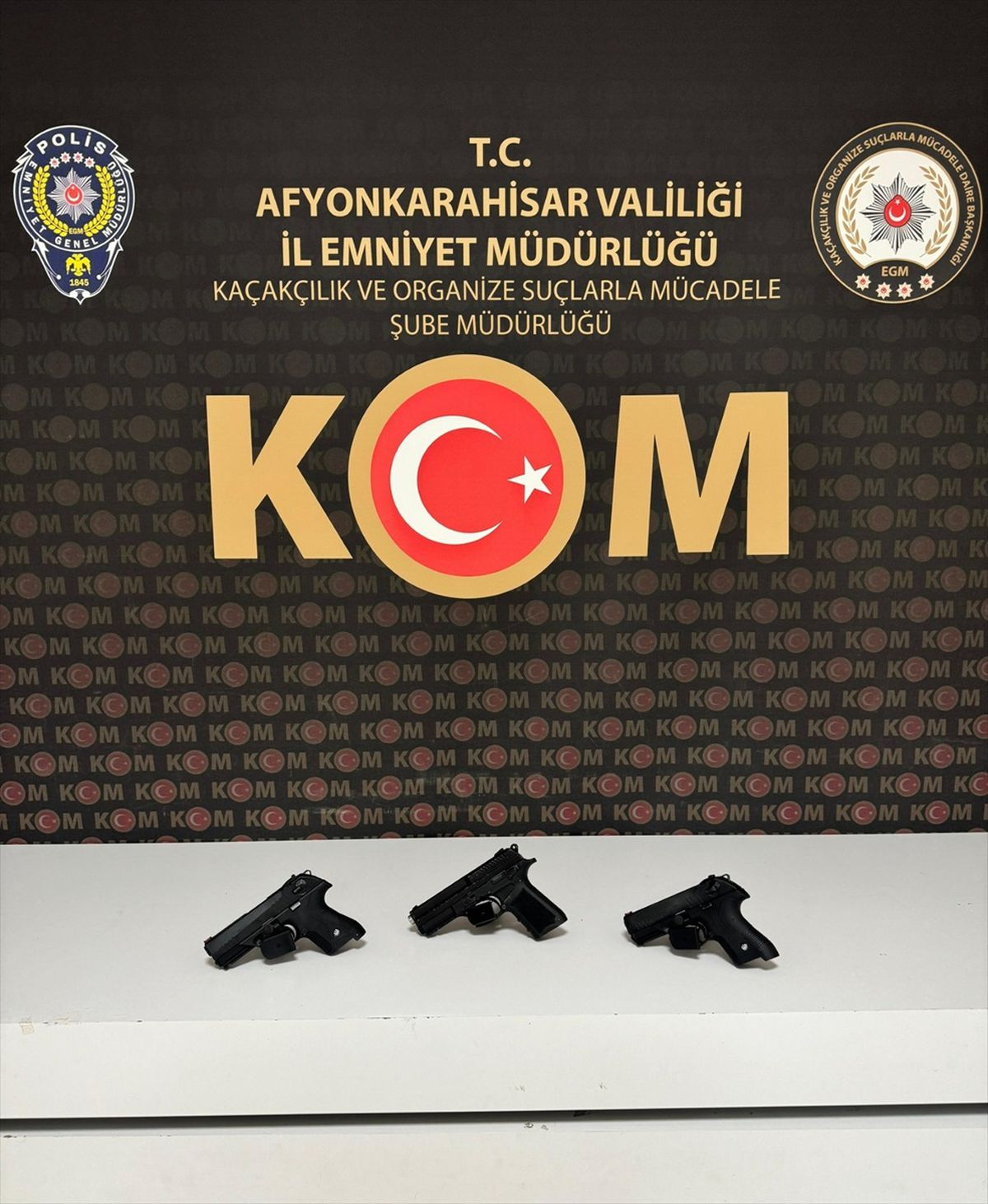 Afyonkarahisar\'da Kaçakçılık Operasyonu: 2 Tutuklama