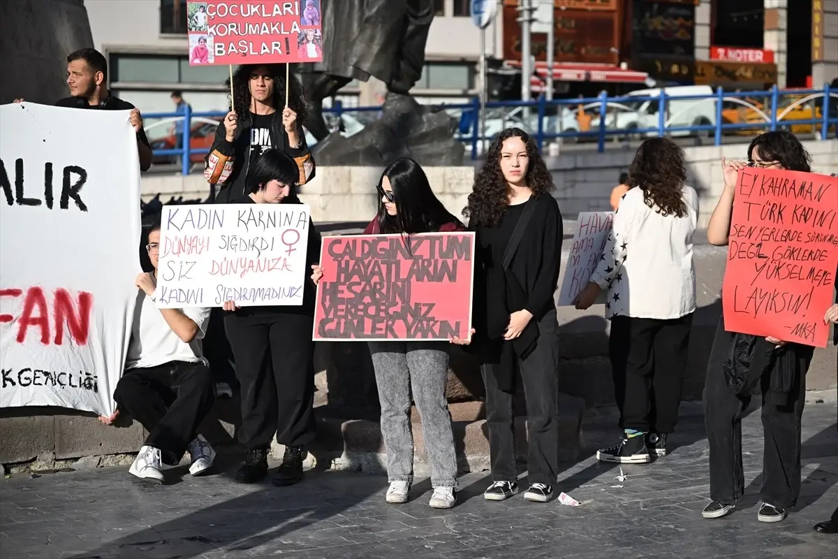 Ankara\'da Kadın Cinayetlerine Protesto