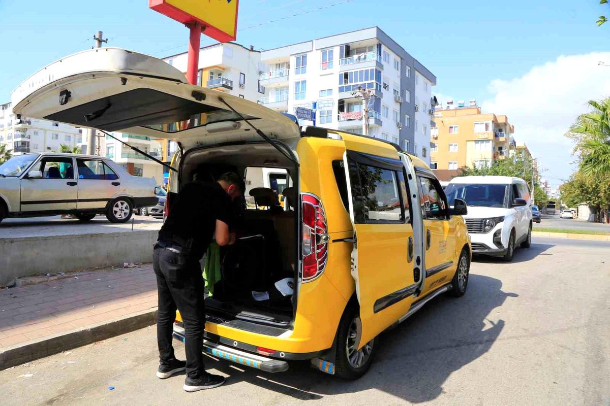 Antalya\'da Taksi Sürücüsüne Kovalamaca