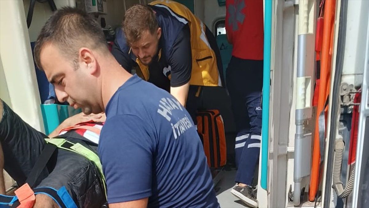Yamaç Paraşütü Düşüşü: Yaralı