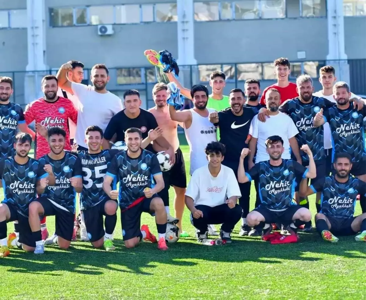 İmam Hatipliler Spor Liderliğini Sürdürüyor