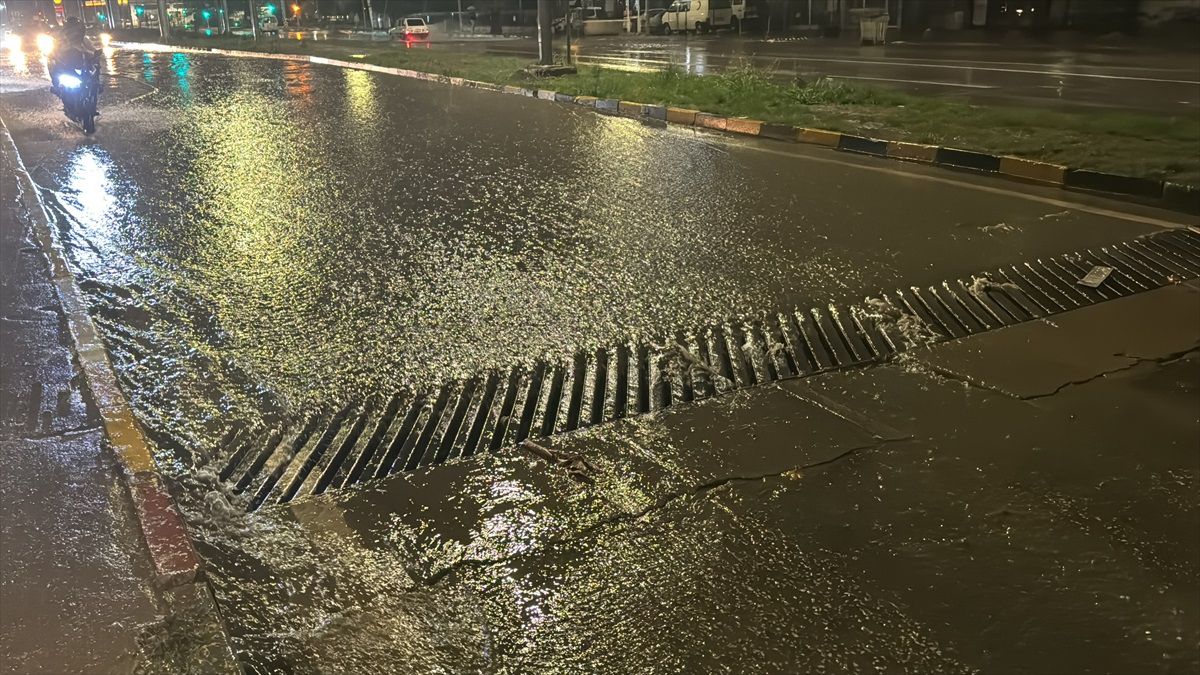 Karabük\'te Sağanak Hayatı Olumsuz Etkiledi