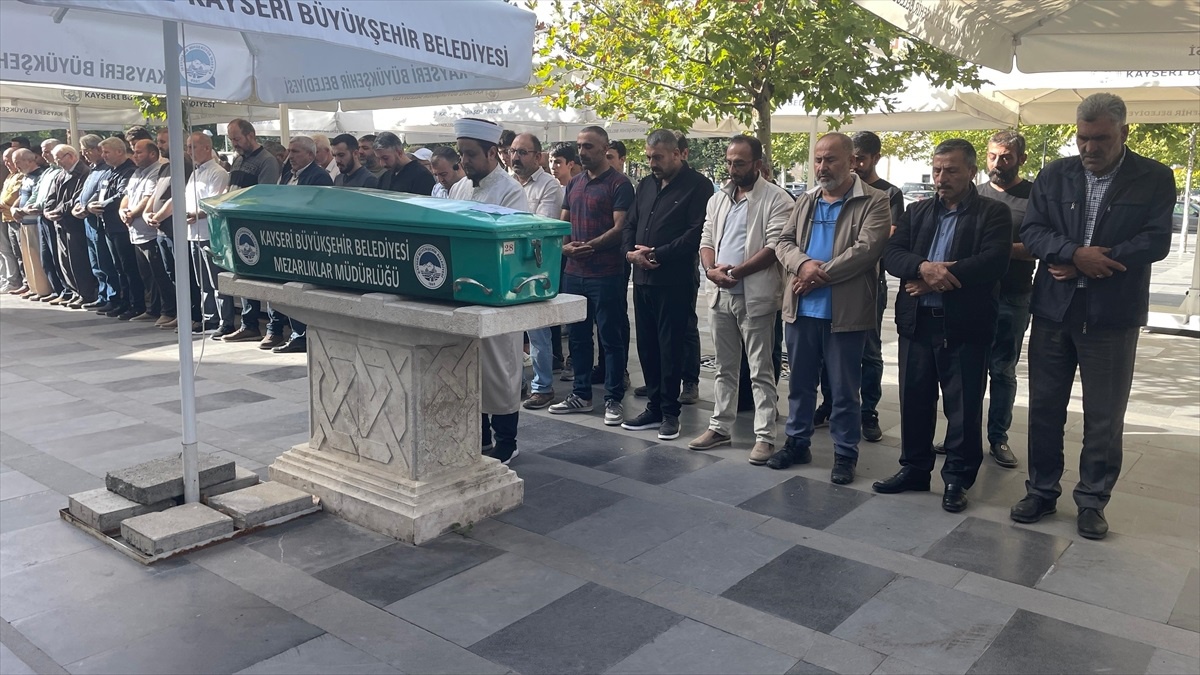 Düğünde Havaya Ateş Açtı: Amcasının Oğlunu Öldürdü