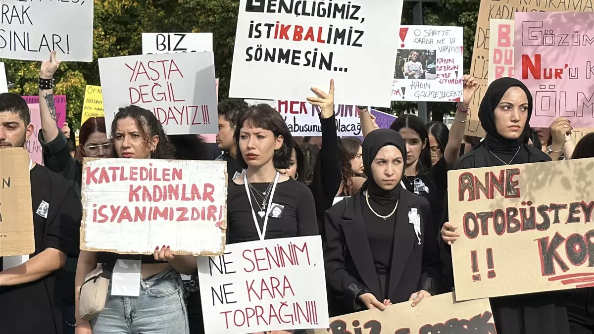 Kütahya\'da Kadın Cinayetlerine Protesto