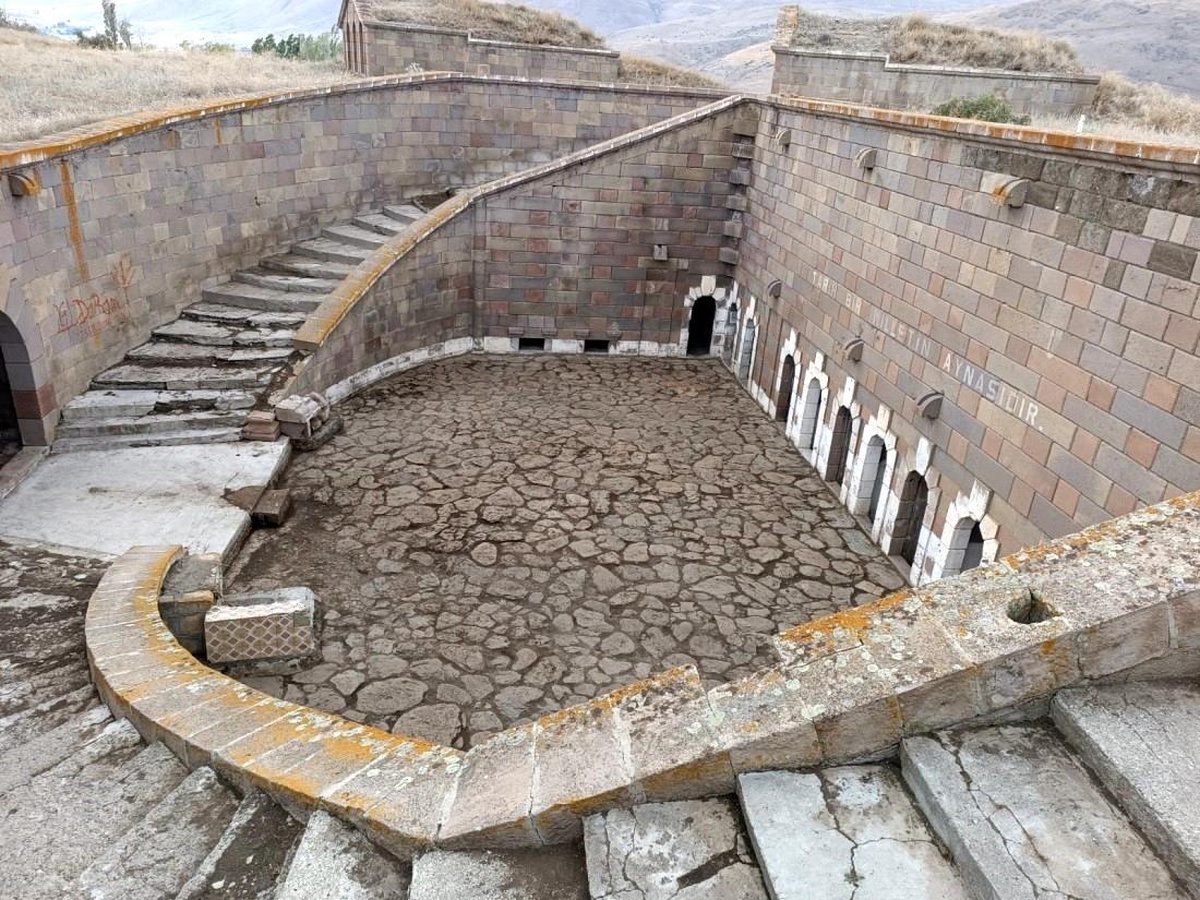 Tarihi Belgede Ermeni Tehditleri Ortaya Çıktı