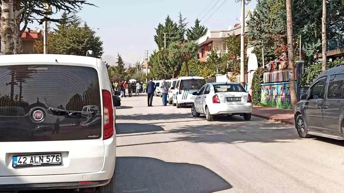 Konya\'da polis memuru bıçakla yaralandı