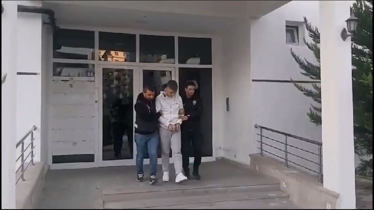 Ankara\'da Dolandırıcılık Çetesi Çökertildi