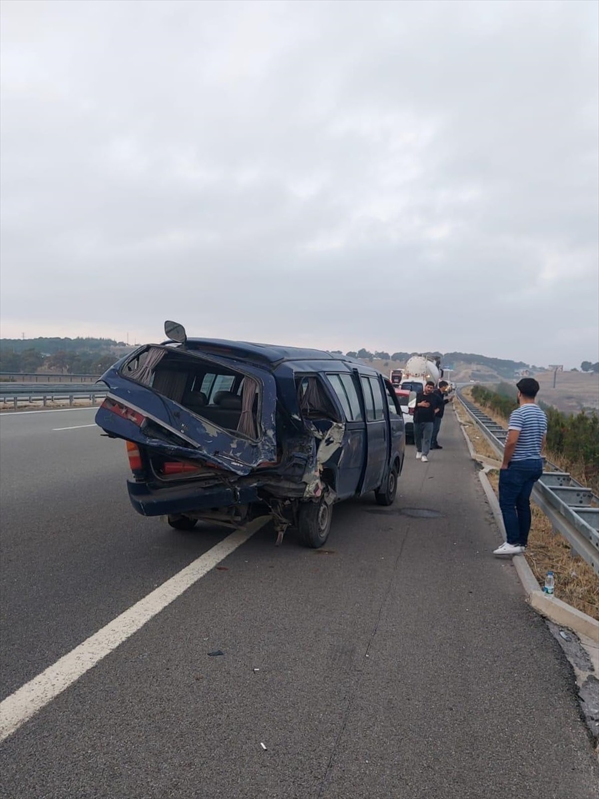 İstanbul-İzmir Otoyolu\'nda Kaza: 1 Ölü, 2 Yaralı