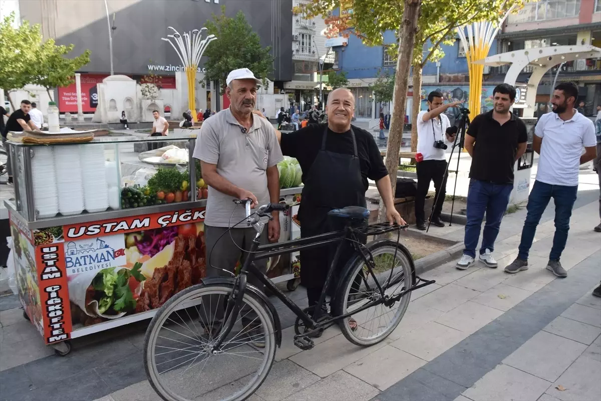 Hırsıza Esprili Video Çekti, Bisikleti Bulundu