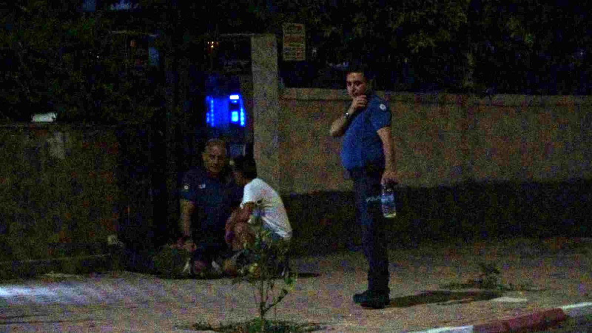 Antalya\'da Genç Ailesini Yakmak İstedi
