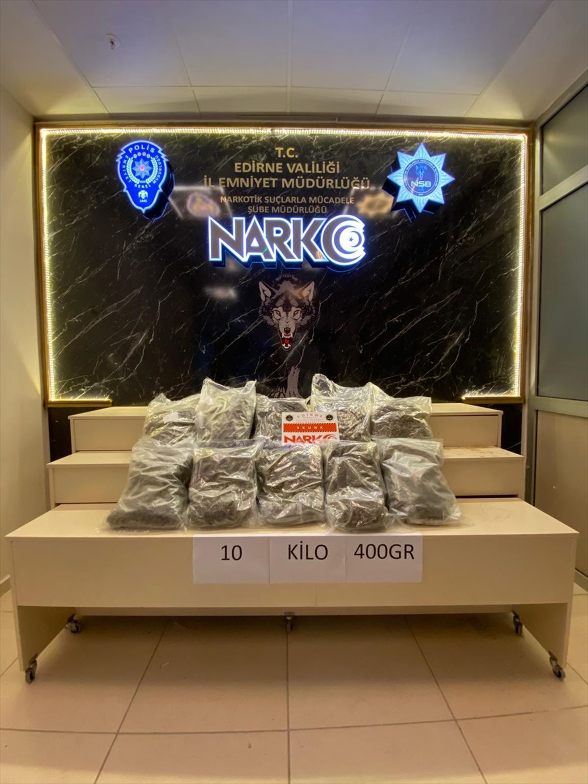 Edirne\'de Tırda 10 Kilo Skunk Ele Geçirildi
