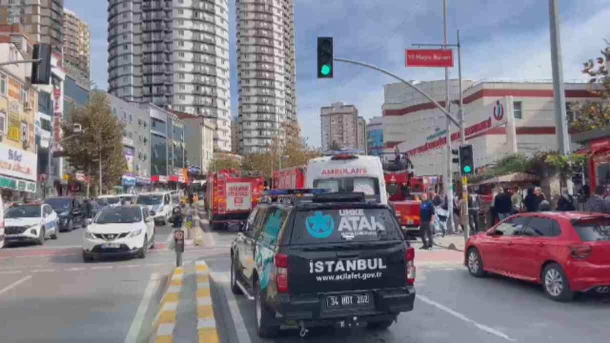 Esenyurt Devlet Hastanesi'nde yangın! Hastalar tahliye ediliyor