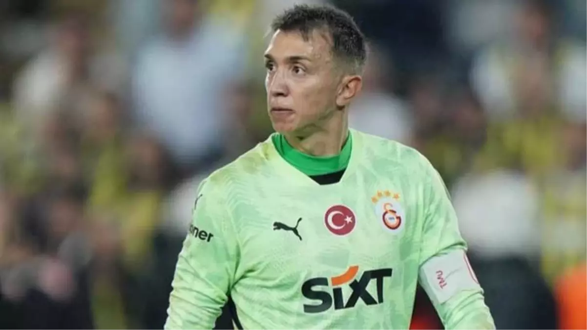 Fernando Muslera\'nın yerine eski Fenerbahçeli geliyor