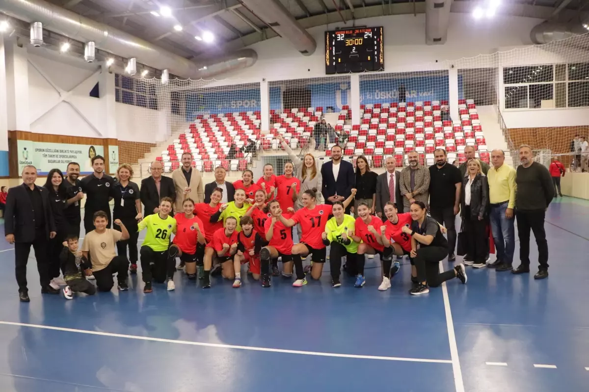 EHF Avrupa Kupası\'nda Üç Temsilcimiz Turu Geçti